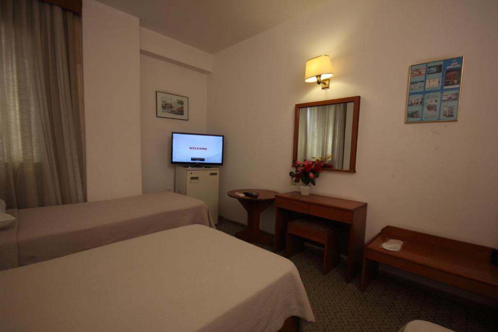 Hotel Güleryüz Antalya Habitación foto